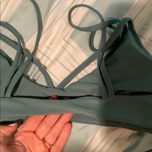 Green strappy bikini set - Picture 5 of 5